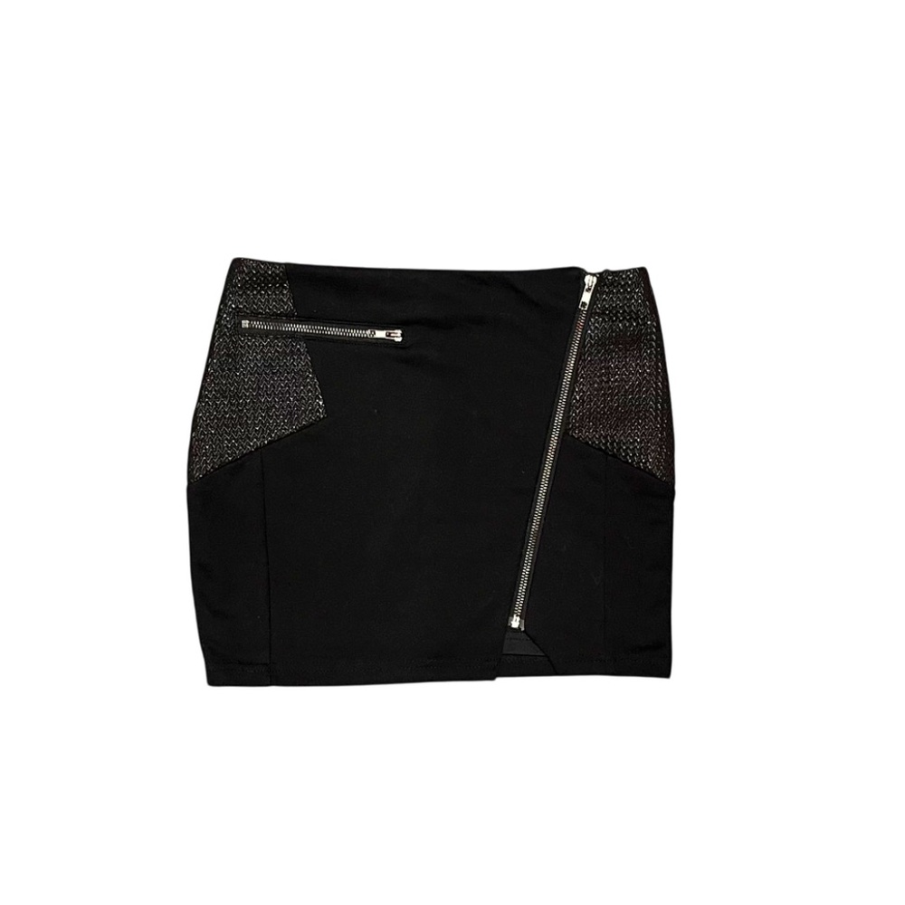 Posh mini skirt